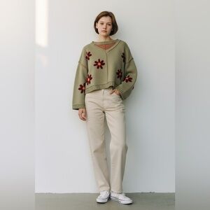 POL Olive Green V-Neck Sweater with Red Floral Design size Large oversize fit